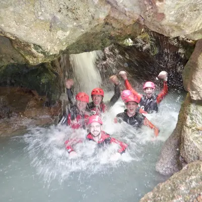 Barranquismo acuático nivel iniciación en Gorgo de la Escalera desde Anna