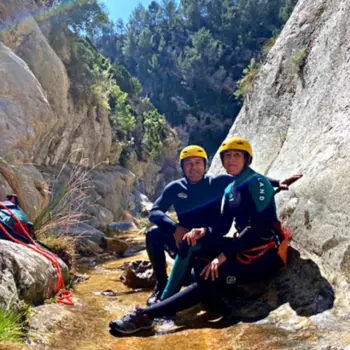 Barranquismo acuático en el Barranco del Centenar desde Montanejos, Castellón