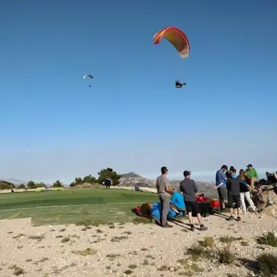 Vuelo de montaña en parapente biplaza desde Agost