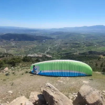 Bautismo de vuelo en parapente biplaza en Casarabonela