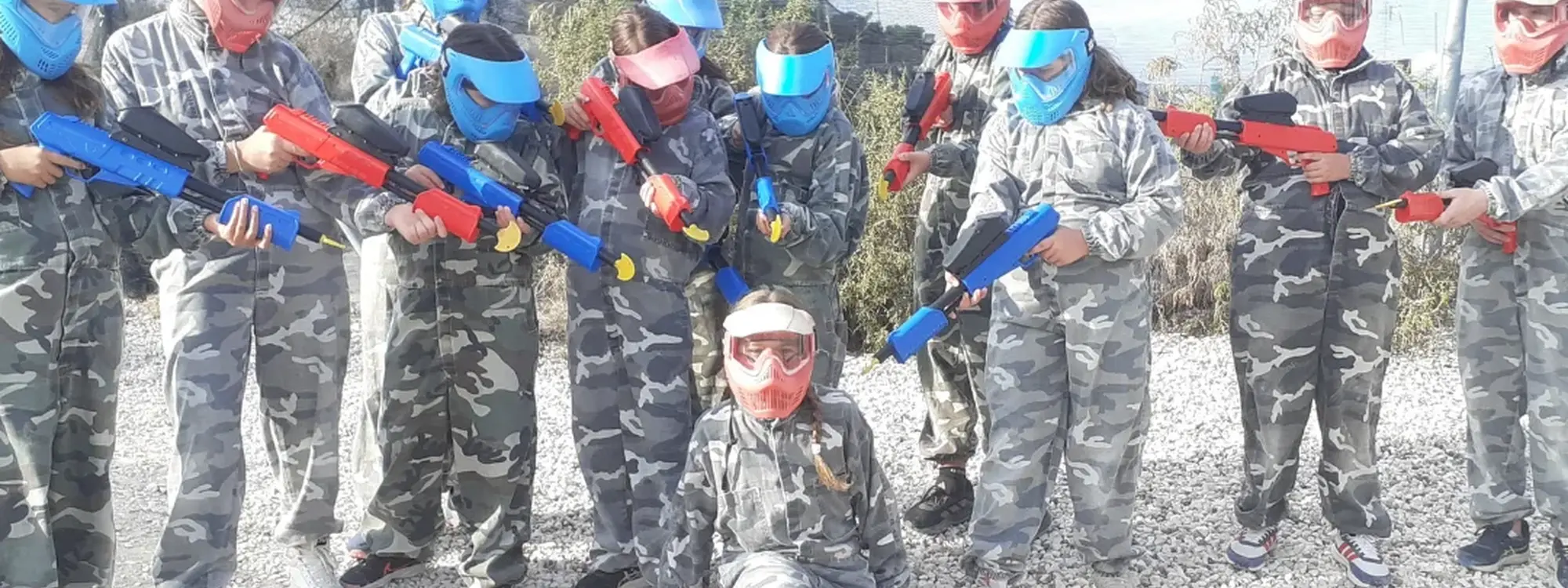 Paintball infantil con bolas ilimitadas y zona de picnic en Alicante