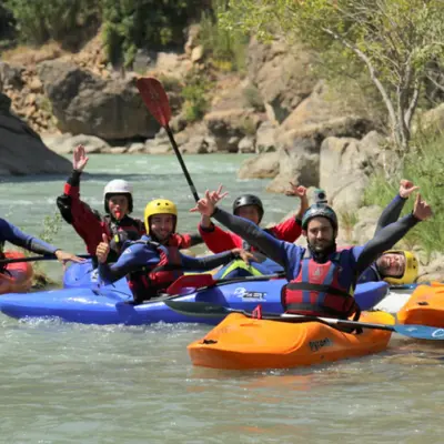 Curso de kayak en aguas bravas avanzado en Murillo de Gállego, Zaragoza