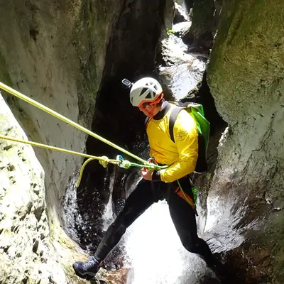 Barranquismo acuático en el barranco de la Leze en Eguino, Álava