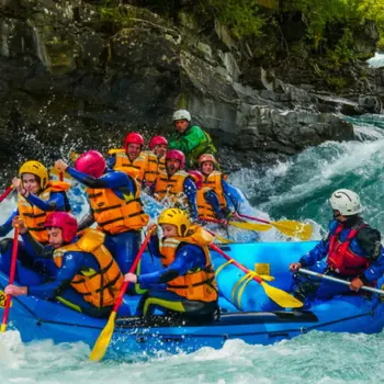Rafting en el río Aragón en la Canal de Berdún