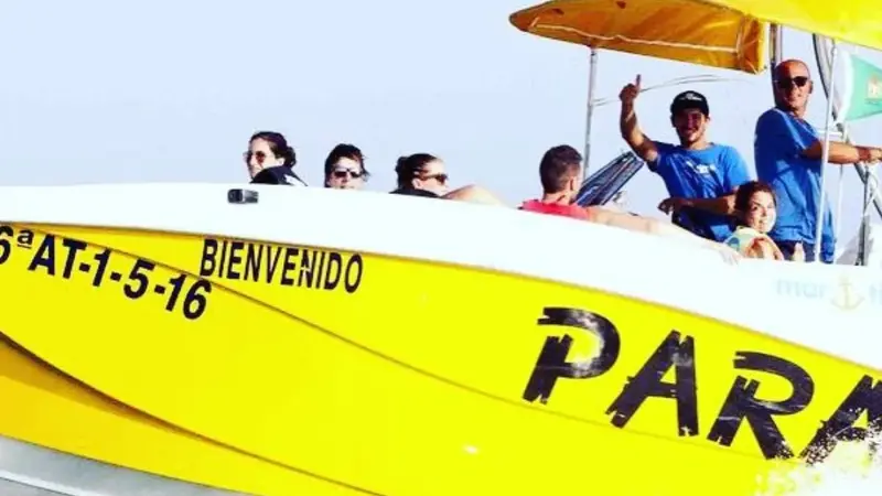 Parasailing en la Playa de Mil Palmeras, Alicante