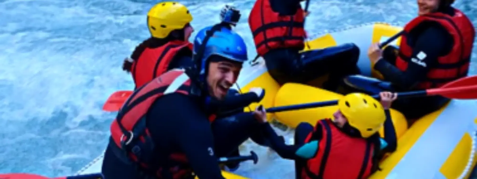 Descenso de rafting en Montanejos por el río Mijares