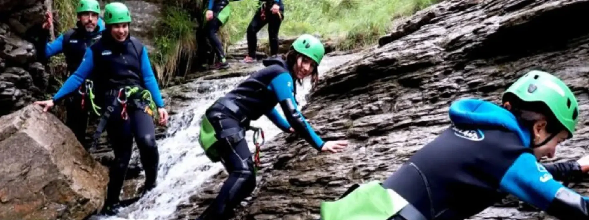 Barranquismo acuático en el barranco de Agiñaga en Agíñiga, Álava