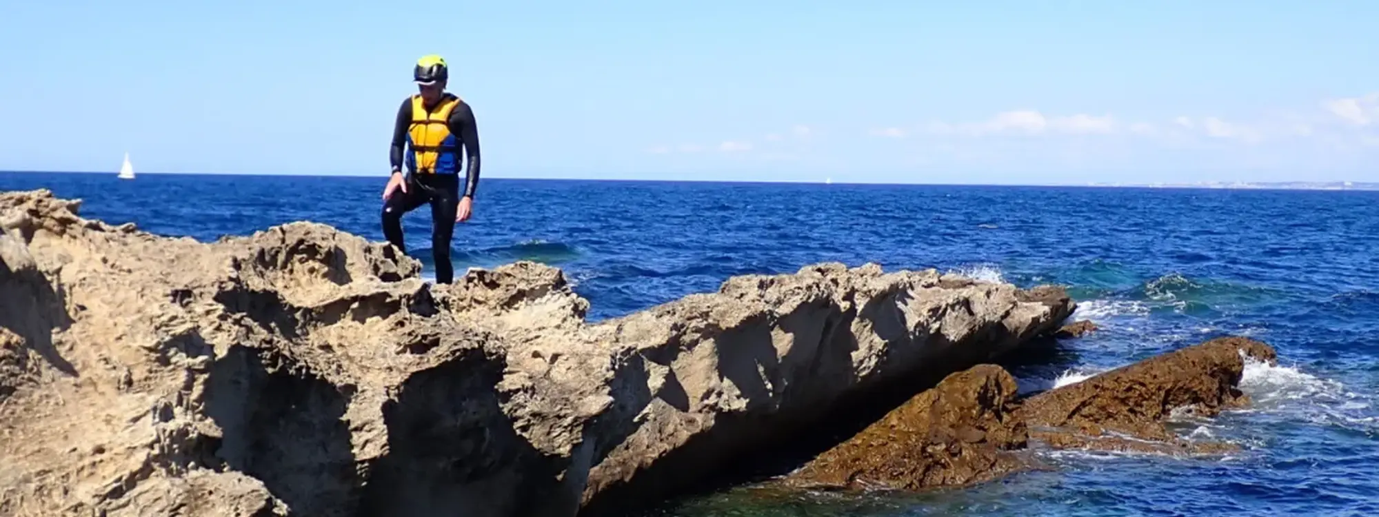 Coasteering en Hondarribia, Guipúzcoa