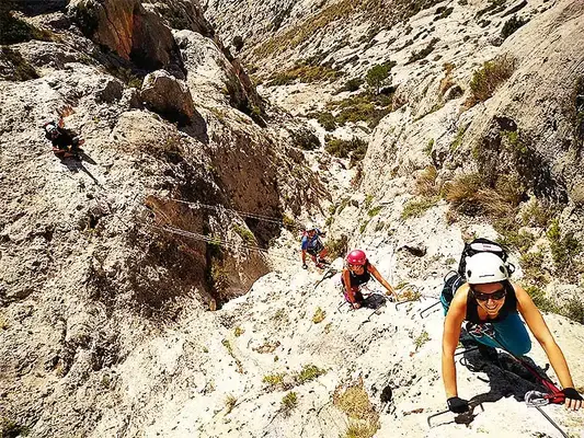 Vía ferrata de Villena nivel iniciación (K2)