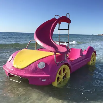 Alquiler de hidropedales en la Playa de Mil Palmeras, Alicante