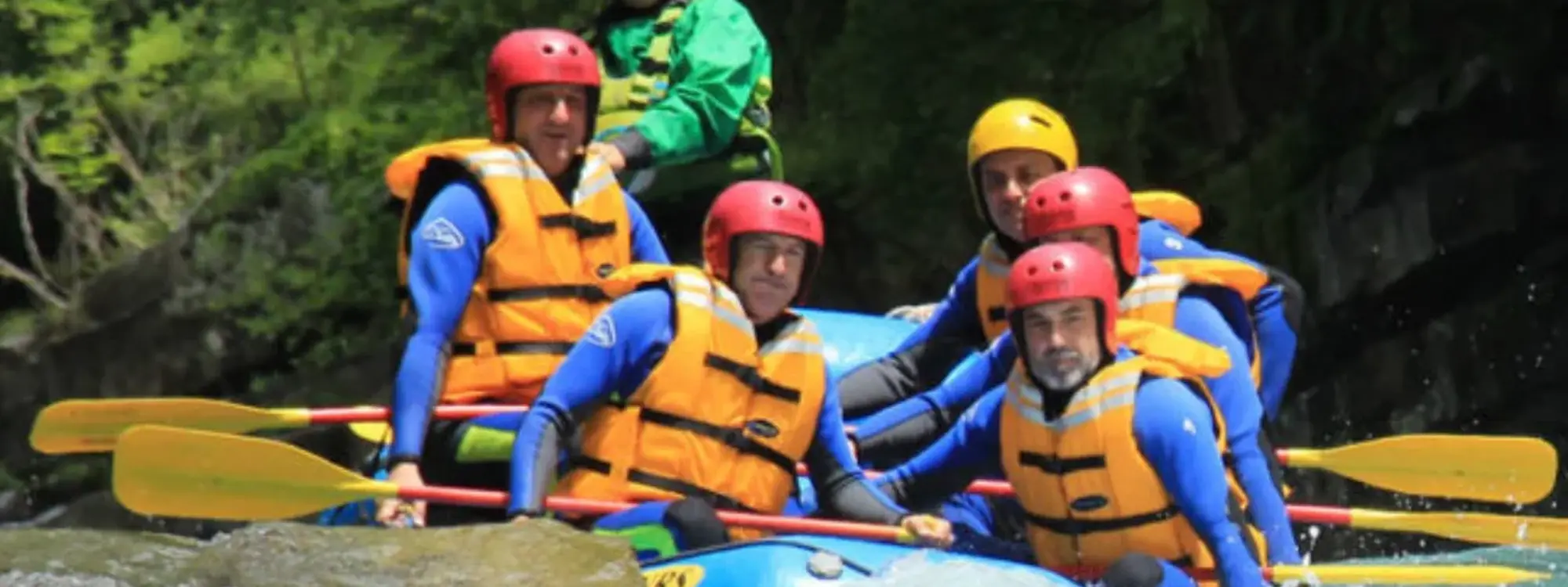 Rafting en el río Aragón en la Canal de Berdún