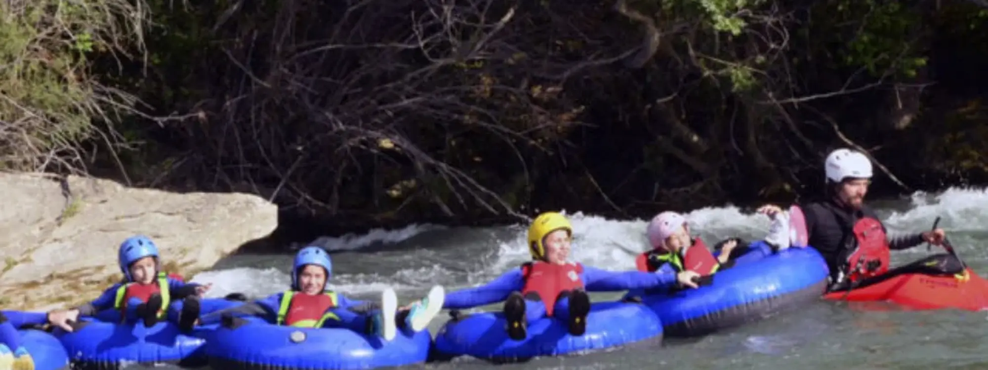 Tubing extremo en el río Gállego desde Murillo de Gállego, Zaragoza