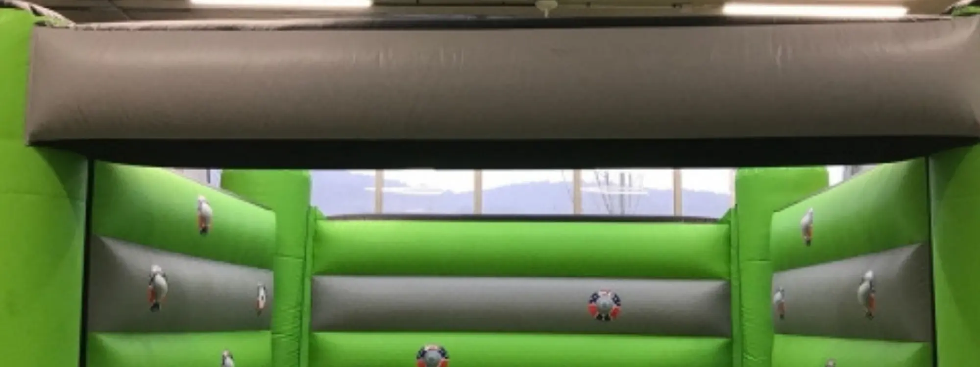 Humor amarillo indoor en San Sebastián, Guipúzcoa