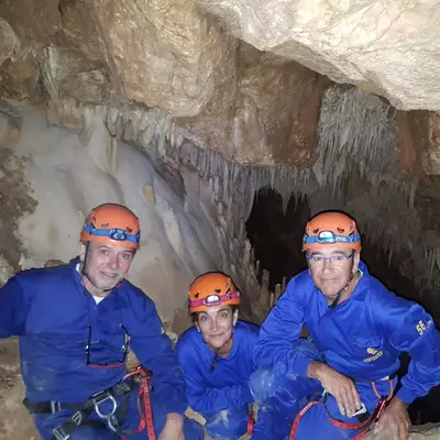 Espeleología en la Cueva La Val de la Zoma desde Ejulve, Teruel