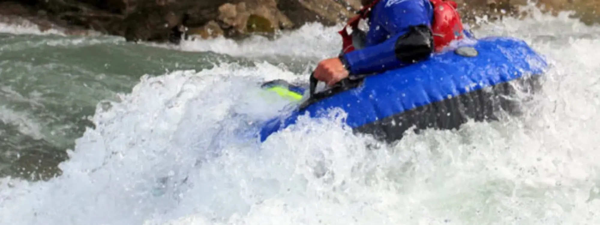Tubing extremo en el río Gállego desde Murillo de Gállego, Zaragoza