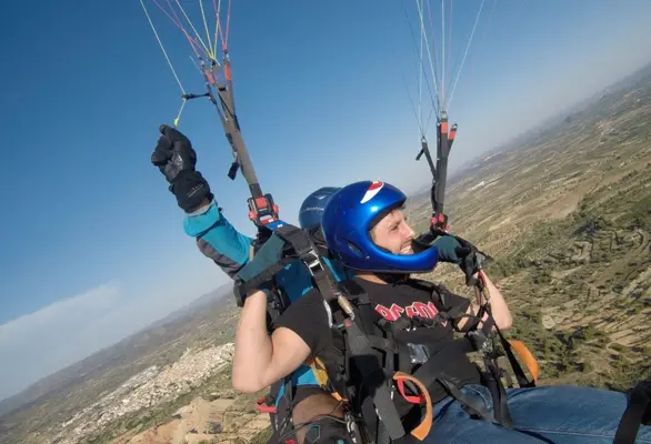 Vuelo de parapente didáctico en Villar del Arzobispo