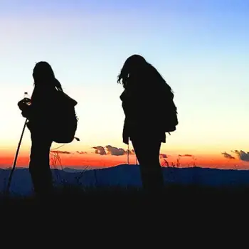 Ruta de Senderismo Luna de Junio desde Benasau