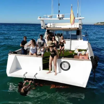 Party Boat por la bahía de Gijón