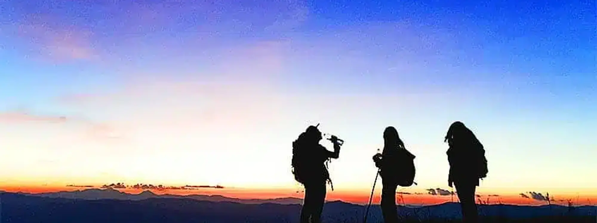 Ruta de Senderismo Luna de Junio desde Benasau