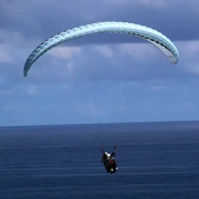 Vuelo en parapente biplaza en la Costa Alicantina desde Santa Pola