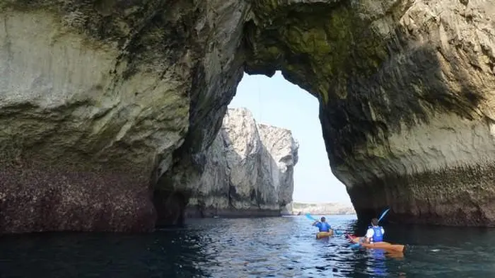 Excursiones en kayak por la Costa Asturiana desde Ribadesella y Arriondas, Asturias
