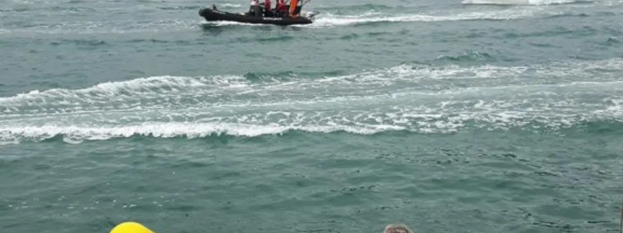 Regatas Bandera de la Concha en barco en San Sebastián, Guipuzcoa