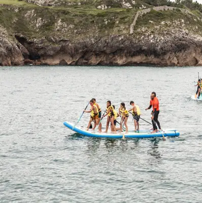 Campamento multiaventura para niños en Llanes