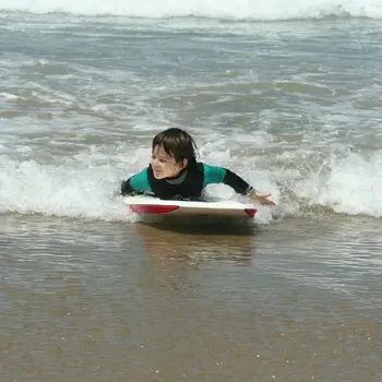 Alquiler de bodyboard en la Playa de la Concha en San Sebastián, Guipúzcoa