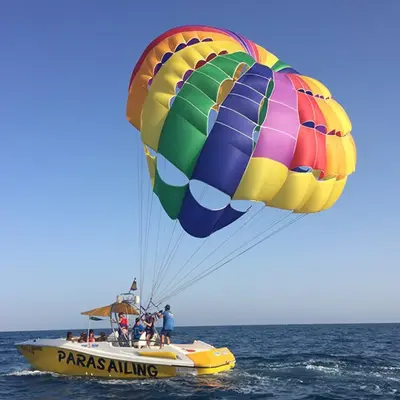 Parasailing en la Playa de Mil Palmeras, Alicante