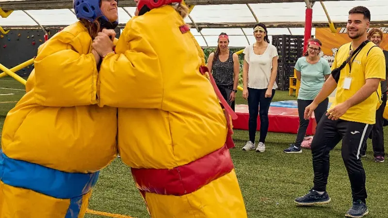Humor amarillo para adultos con barbacoa en Navalcarnero