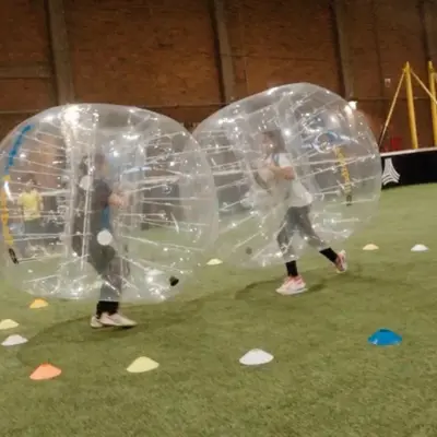 Gymkhana con Bubble y Archery para adultos en Barcelona
