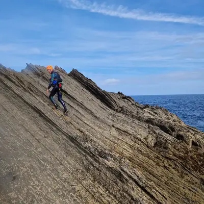 Coasteering por la zona costera de Ribadesella, Asturias