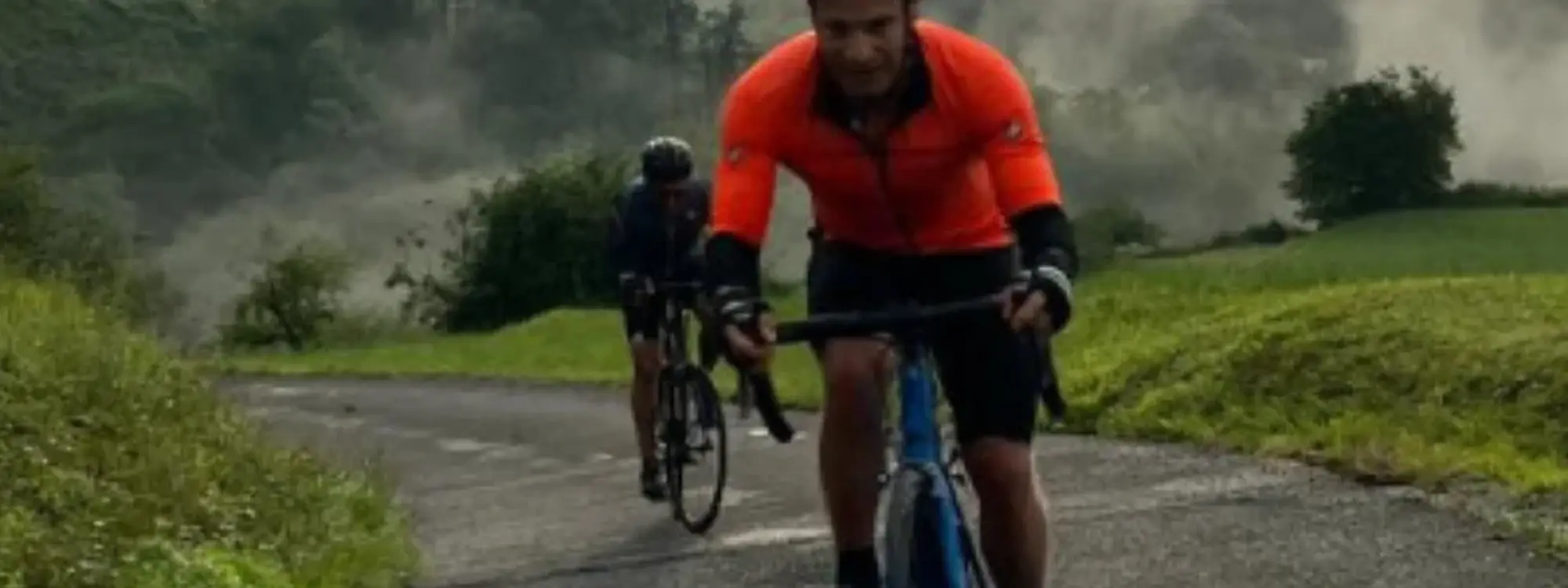 Ruta guiada privada en bicicleta de carretera por la Costa Vasca con recogida en alojamiento
