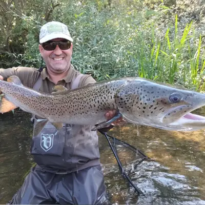 Jornada de Pesca guiada en el río Tormes