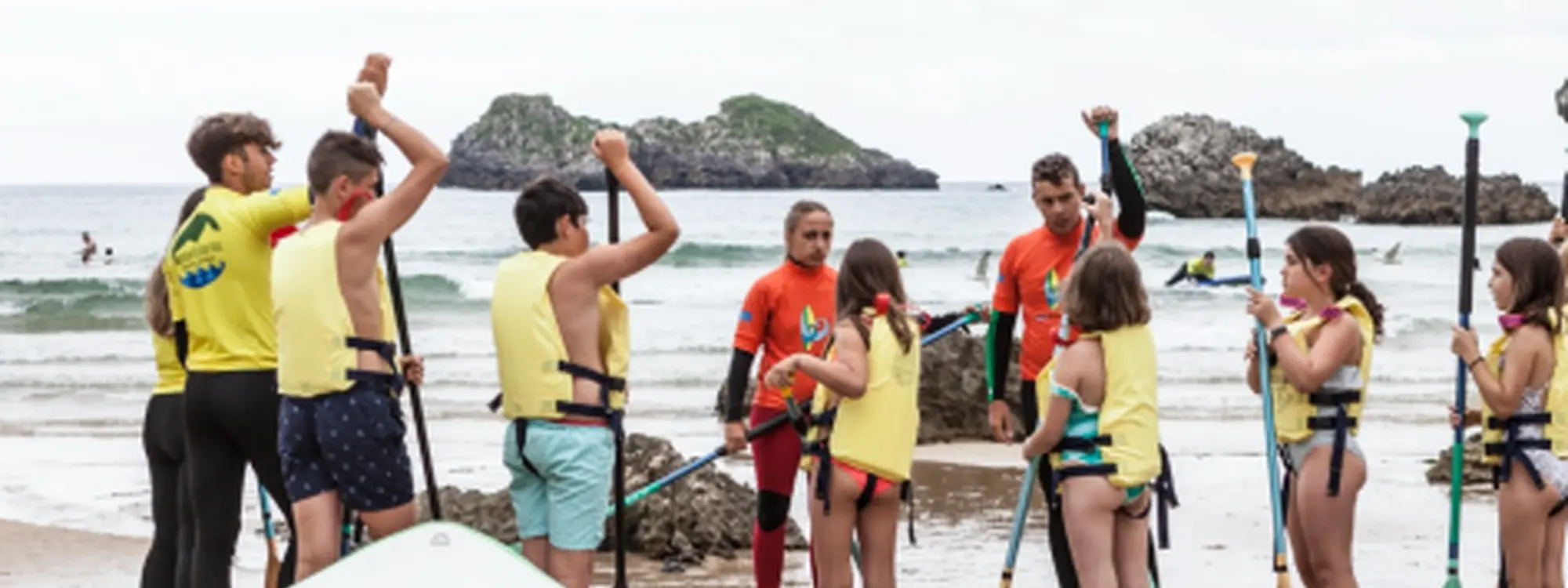 Tour en Big SUP en Llanes: diversión en grupo sobre el agua