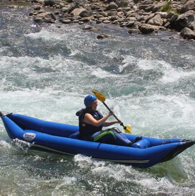 Kayak hinchable en la Sierra de Gredos