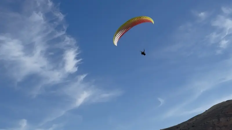 Bautismo de vuelo en parapente en La Muela de Alarilla