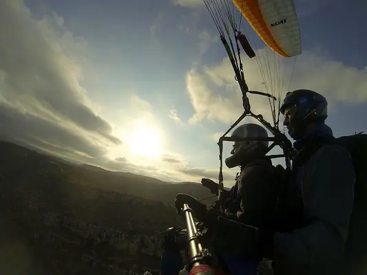 Vuelo de parapente didáctico en Villar del Arzobispo