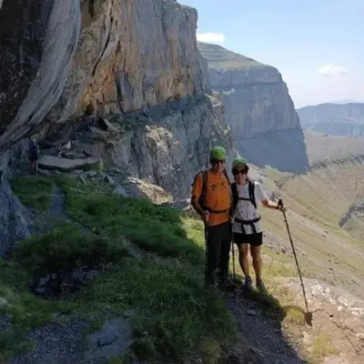 Senderismo por la Faja de las Flores en el Parque Nacional de Ordesa