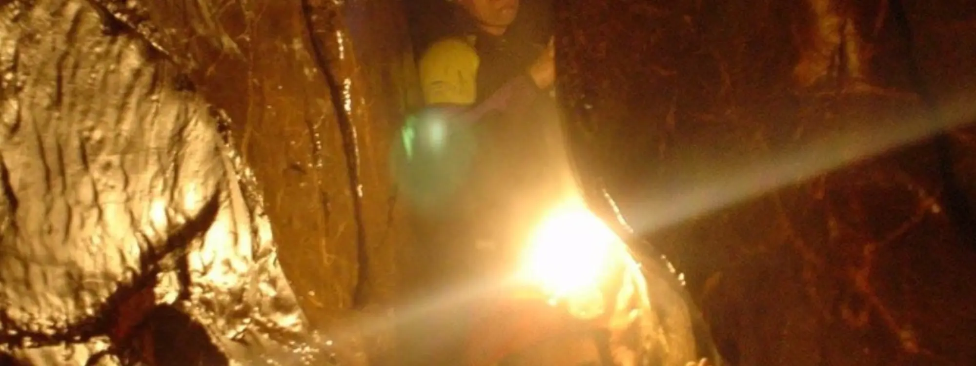 Espeleología en la Cueva de Pando desde Arriondas, Asturias
