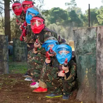 Paintball infantil con bolas ilimitadas y zona de picnic en Alicante