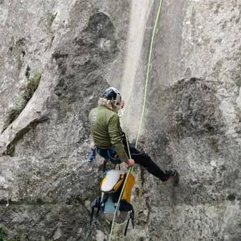 Barranquismo nivel iniciación en el Barranco de Cucales desde Planes