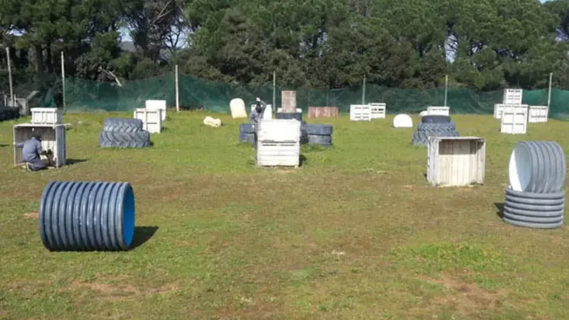 Paintball adulto y zona de picnic en Torrent, Girona