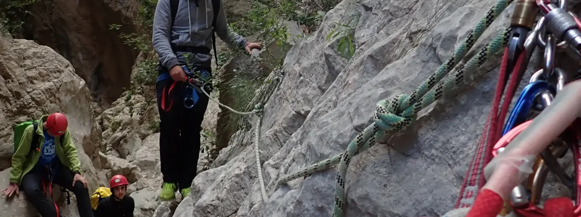 Barranquismo nivel medio en el Barranco de Garx desde Bolulla