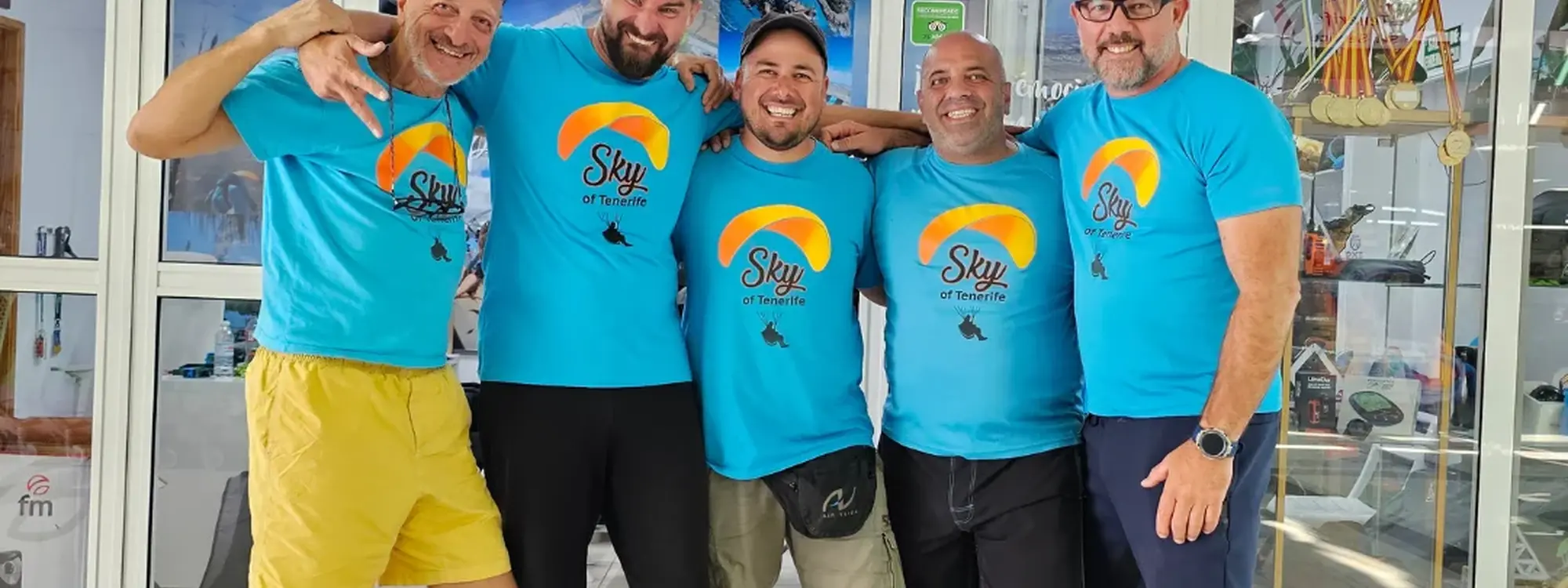 Vuelo de parapente PREMIUM con el campeón nacional Daniel Crespo en Adeje, Tenerife