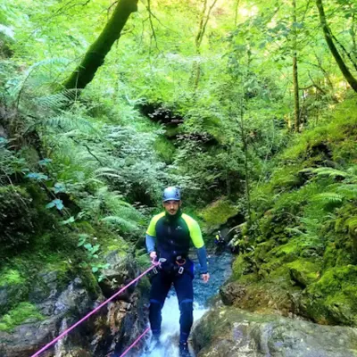 Barranquismo acuático en el barranco La Molina en Cabrales, Asturias