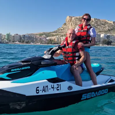 Ruta en moto de agua a la Playa de San Juan desde Alicante