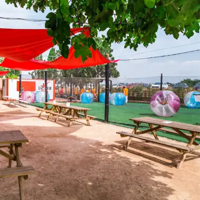 Fútbol burbuja en San Antonio de Benagéber