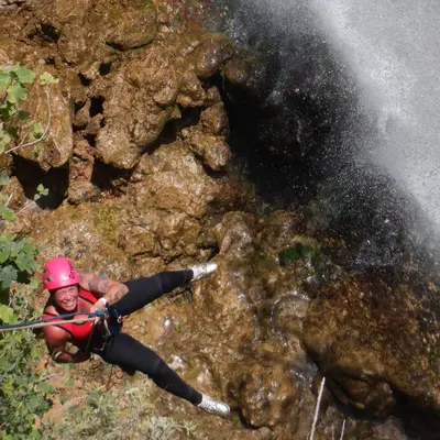 Barranquismo acuático nivel iniciación en Gorgo de la Escalera desde Anna