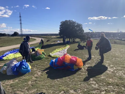 Curso de introducción al parapente en Madrid